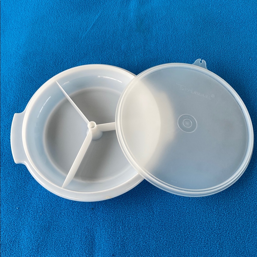 Tupperware Relish Tray and Lid Vintage - 3 Divided Sections